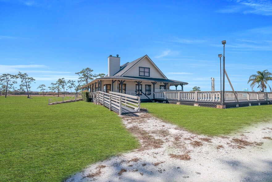 More Photos Of 6575 NE 96th Ave, Okeechobee Religious Facility For Sale