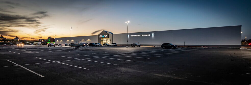 Primary Photo Of 2121-2229 NW 138th St, Oklahoma City Unknown For Lease