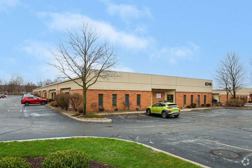 Primary Photo Of 6749 Engle Rd, Middleburg Heights Light Manufacturing For Lease
