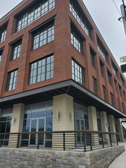 More Photos Of 120 W Trinity Pl, Decatur Office For Lease