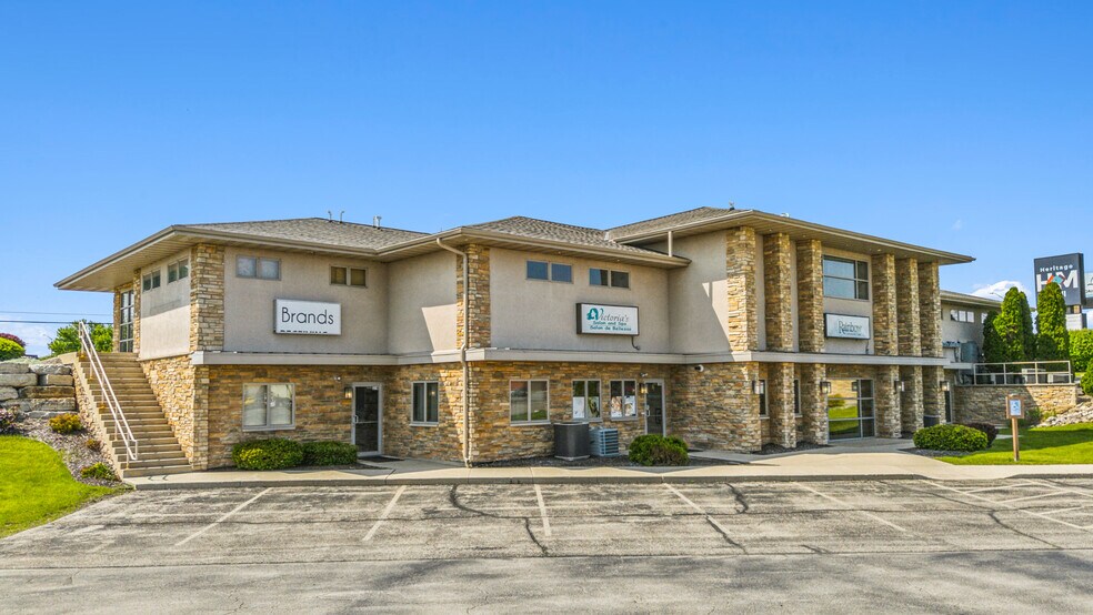 More Photos Of 1659 N Spring St, Beaver Dam Storefront Retail Office For Sale