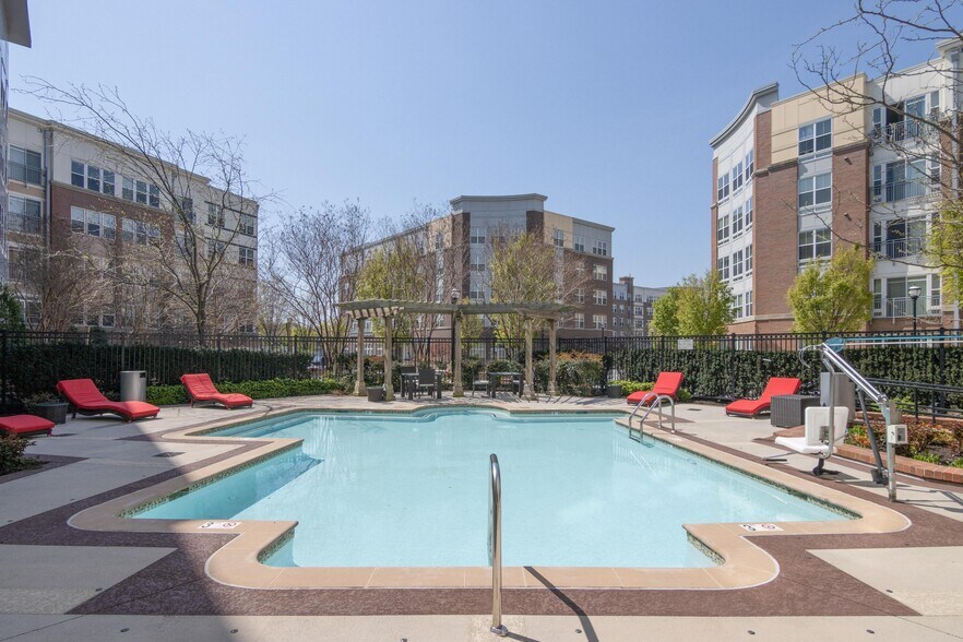 More Photos Of 5760 Dow Ave, Alexandria Apartments For Lease