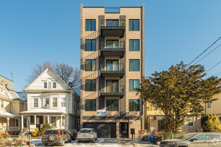 More Photos Of 1541 New York Ave, Brooklyn Apartments For Lease