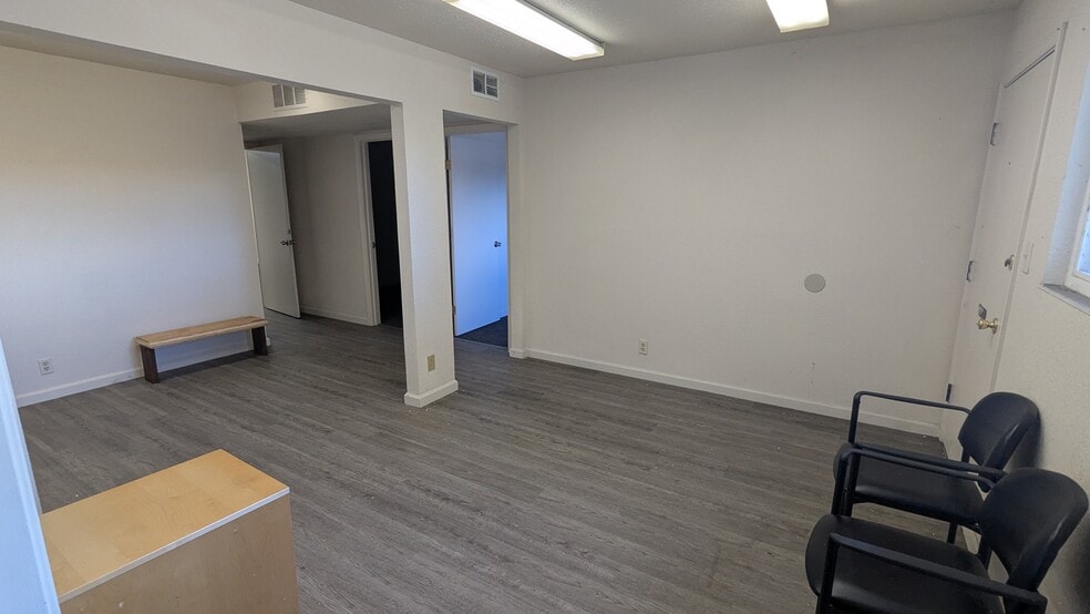 More Photos Of 22331-22345 Meekland Ave, Hayward Warehouse For Lease