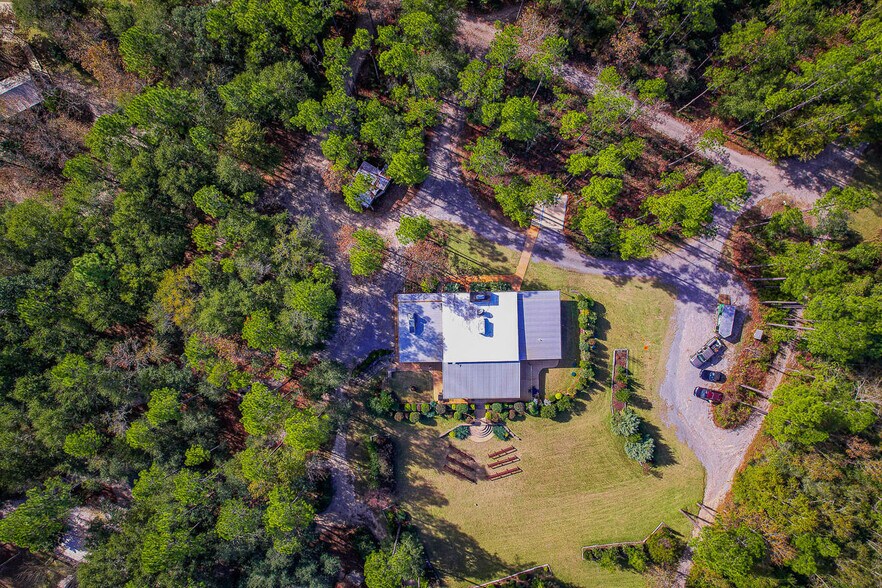 More Photos Of 7009 Creek Stone Rd, Milton Lodge Meeting Hall For Sale