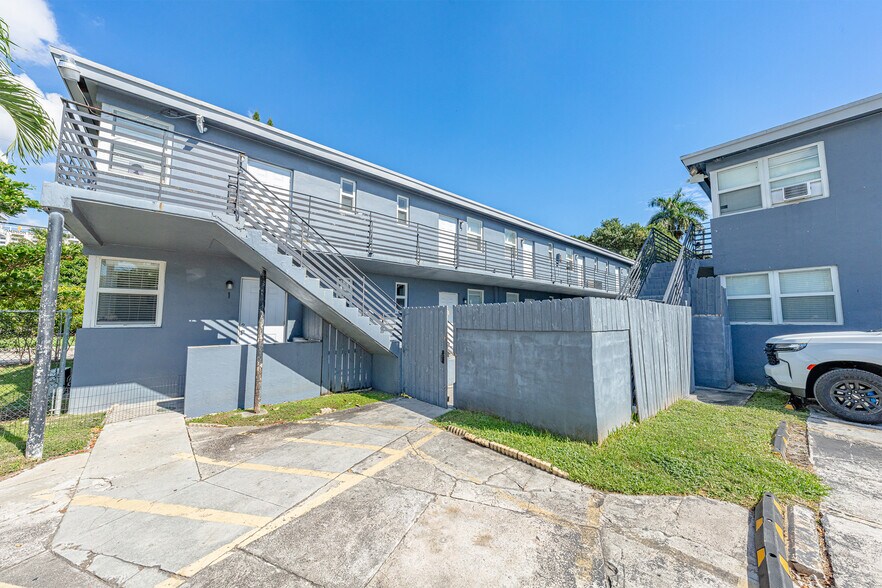 More Photos Of 1181-1191 NW 8th Street Rd, Miami Apartments For Sale