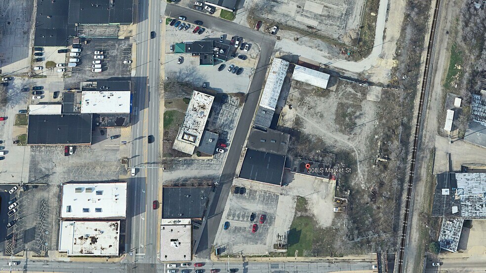 More Photos Of 308 S Market St, Champaign Service Station For Sale
