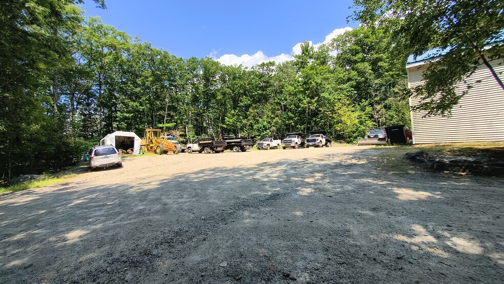 More Photos Of 147 Middle Rd, Center Tuftonboro Warehouse For Sale