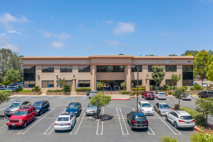 More Photos Of 700 Garden View Ct, Encinitas Medical For Lease