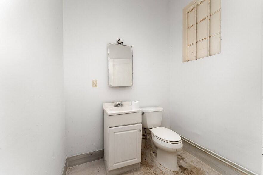 More Photos Of 12167 Firestone Blvd, Norwalk Freestanding For Sale