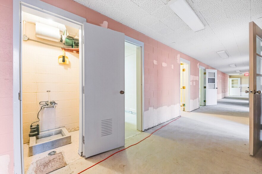 More Photos Of 7000 Ridge Rd, Parma Religious Facility For Sale