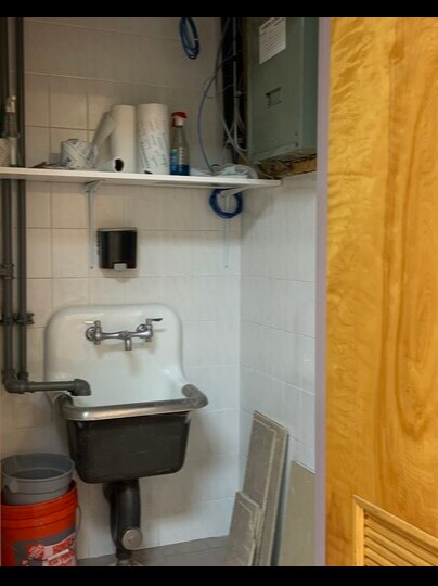 More Photos Of 153-17 Jamaica Ave, Jamaica Office For Lease