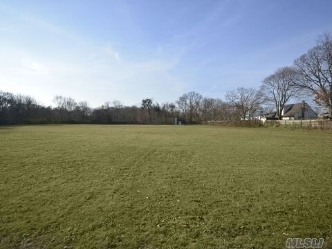 More Photos Of 350 Higbie Ln, West Islip Office For Lease