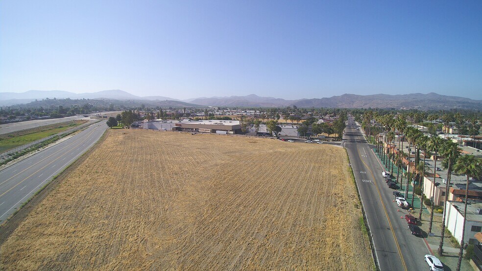 More Photos Of New Chicago Ave, Hemet Land For Sale