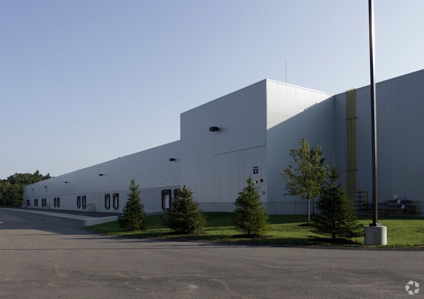 More Photos Of 220 O'Connell Way, East Taunton Warehouse For Lease
