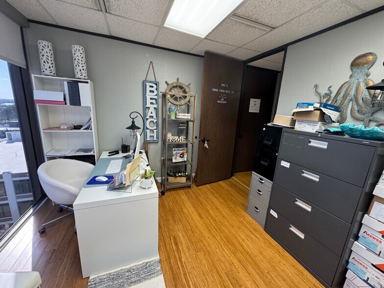 More Photos Of 233 E Bay St, Jacksonville Office For Sale