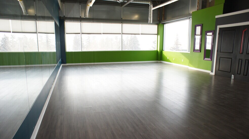 More Photos Of 65 Chippewa Rd, Sherwood Park Office For Sale