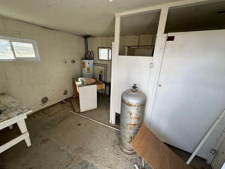 More Photos Of 5975 US Highway 95, Winnemucca Trailer Camper Park For Sale