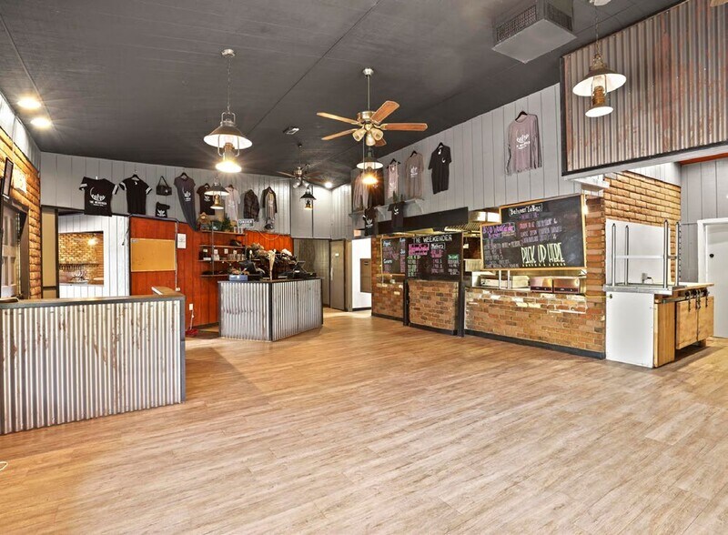 More Photos Of 7783 W Ralls Dr, Strawberry Restaurant For Sale