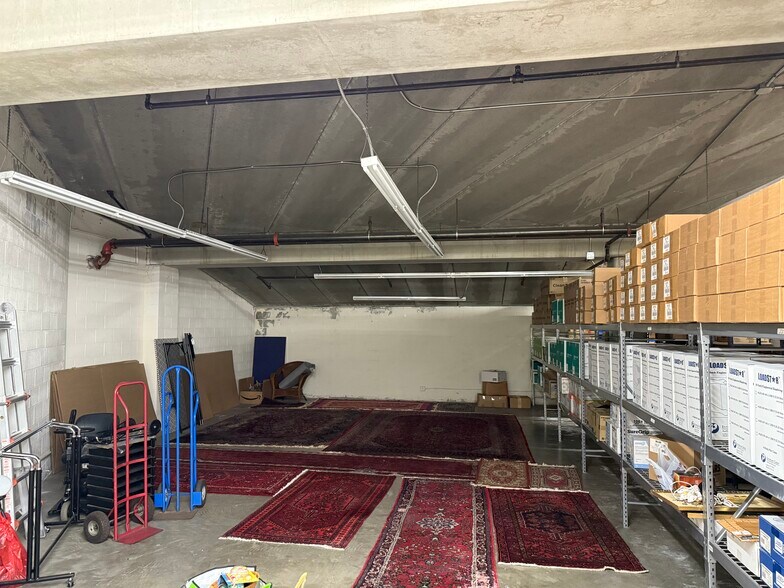 More Photos Of 3465 S Main St, Los Angeles Manufacturing For Lease
