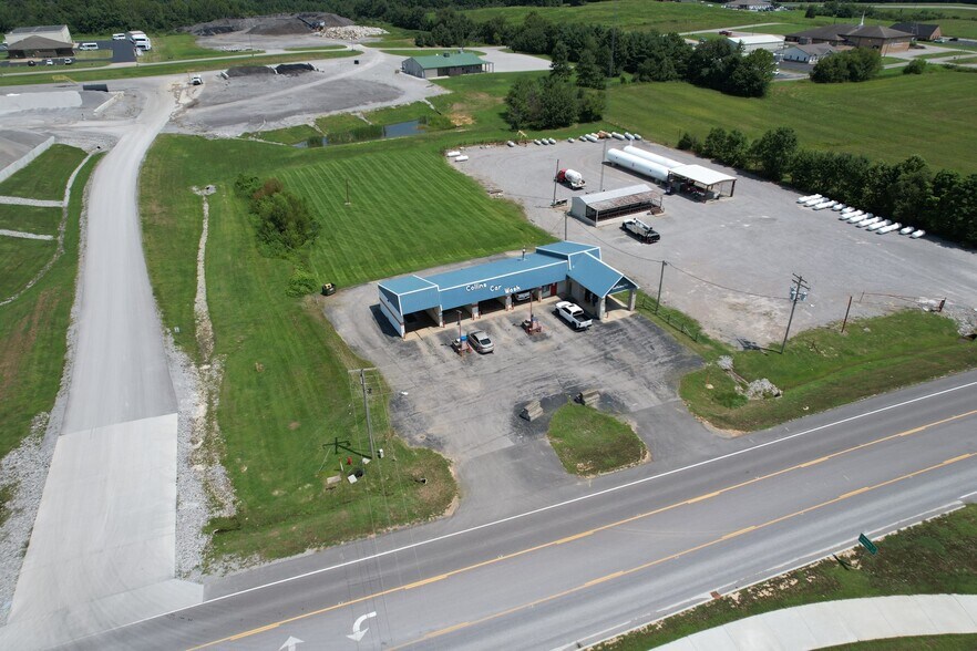 More Photos Of 604 E Vine St, Vienna Carwash For Sale