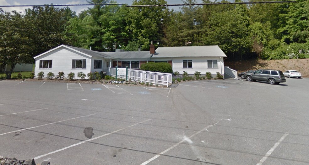 More Photos Of 496 Altapass Hwy, Spruce Pine Medical For Lease