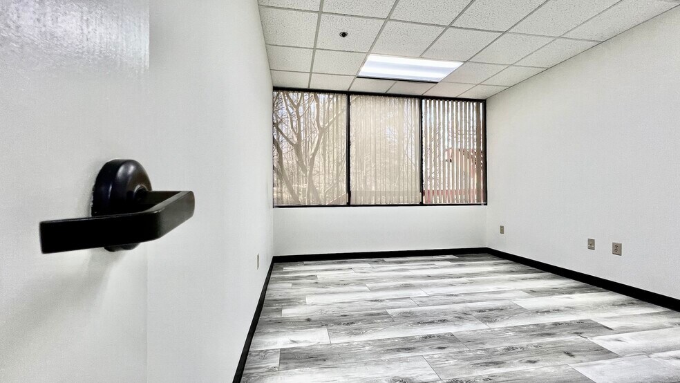 More Photos Of 40 Innovation Dr S, Peachtree Corners Loft Creative Space For Lease