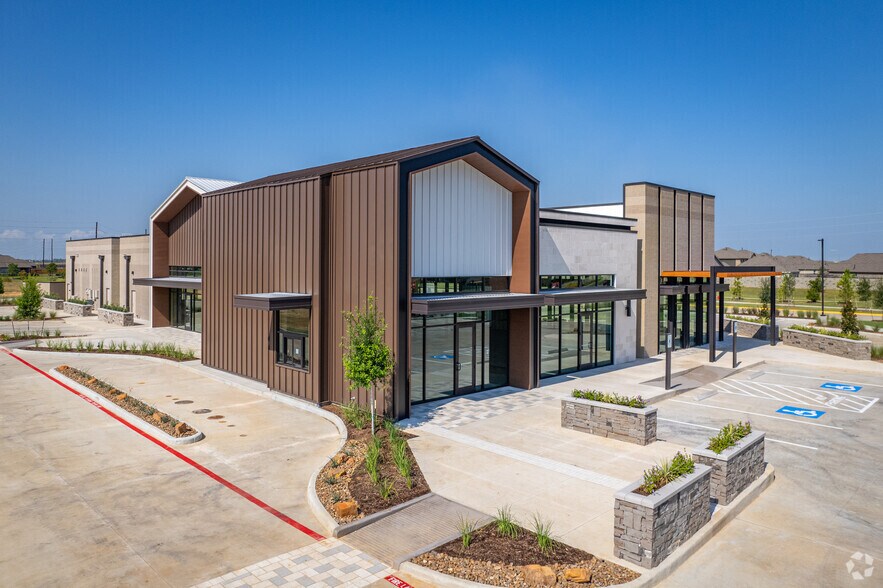 Primary Photo Of Jordan Ranch & Jordan Crossing Blvd, Brookshire Restaurant For Lease