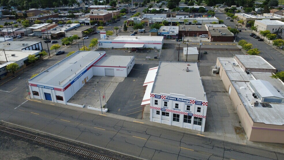 More Photos Of , Kennewick General Retail For Sale