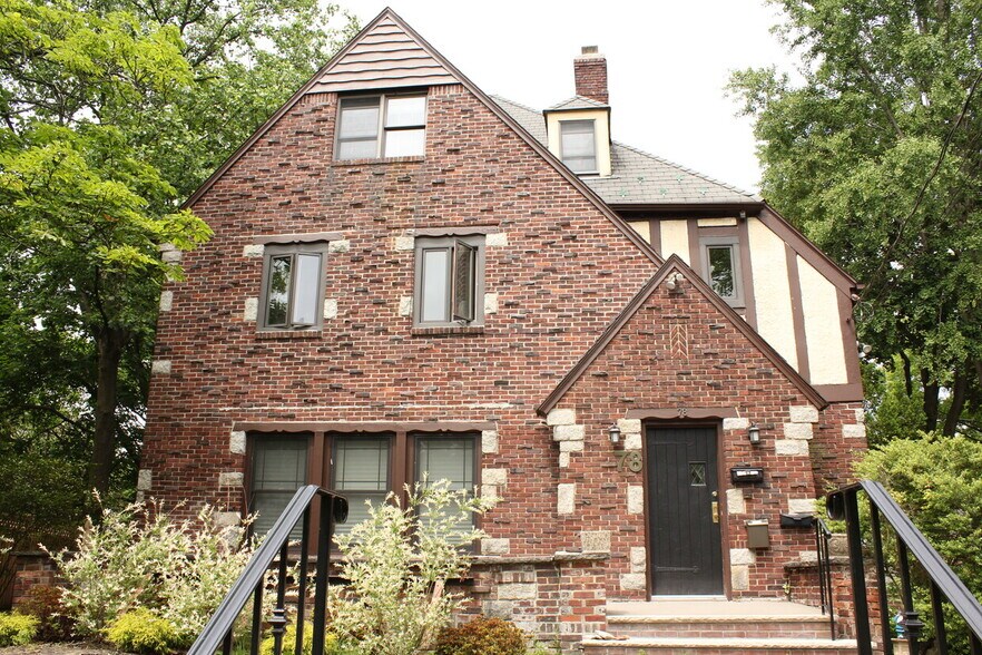 More Photos Of 78 Hart Blvd, Staten Island Rehabilitation Center For Lease