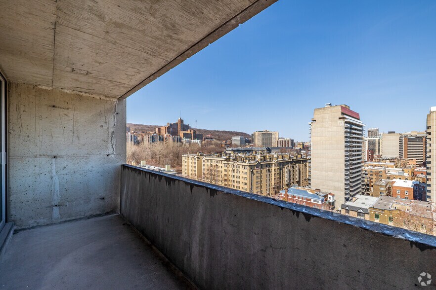More Photos Of 2021 Av Atwater, Montréal Apartments For Lease