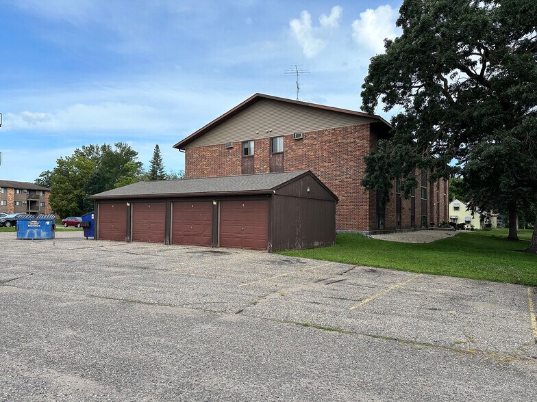 More Photos Of 125 4th Ave NE, Saint Cloud Apartments For Sale