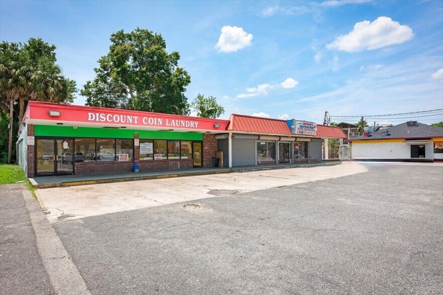 More Photos Of 20 E 9th St, Jacksonville Freestanding For Sale