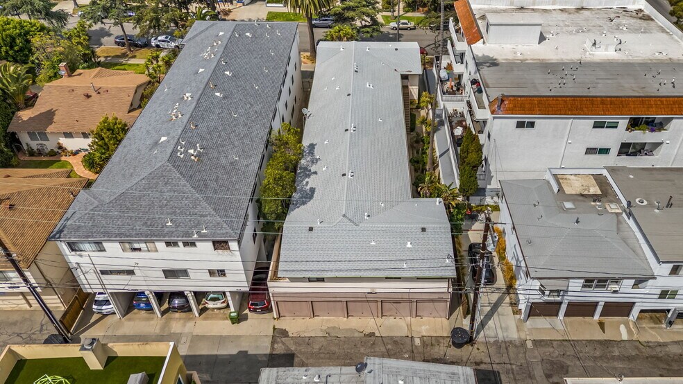 More Photos Of 1050 12th St, Santa Monica Apartments For Sale