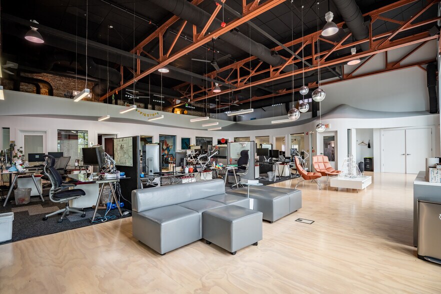 More Photos Of 15 Green St, Newburyport Office For Lease