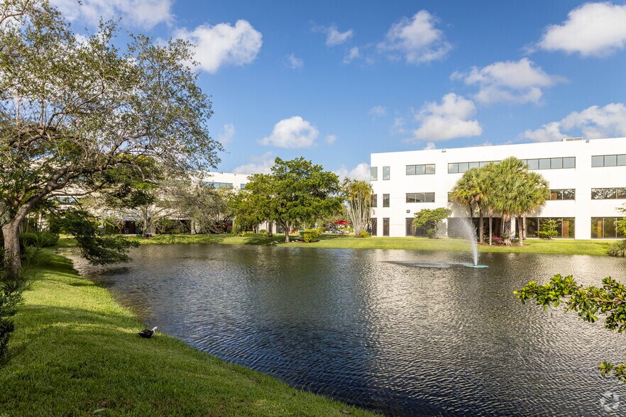 More Photos Of 4500 N State Road 7, Lauderdale Lakes Unknown For Lease