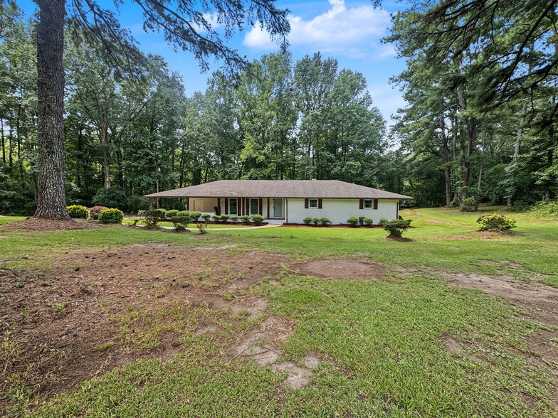More Photos Of 5602 Highway 69 N, Northport Flex For Sale