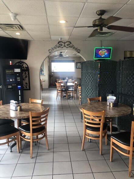 More Photos Of 750 N Addison Rd, Villa Park Restaurant For Sale