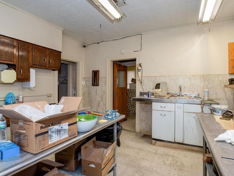 More Photos Of 413 Bridge St, Beaver Healthcare For Sale