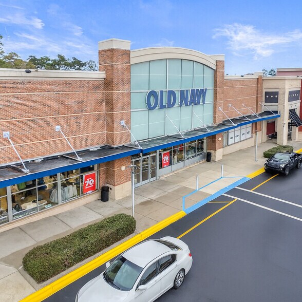 More Photos Of 1514-1574 Governor's Square Blvd, Tallahassee General Retail For Lease