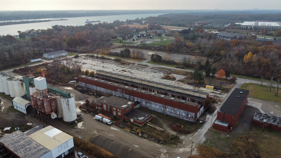 More Photos Of 2541-2551 Mills St, Marysville Manufacturing For Sale