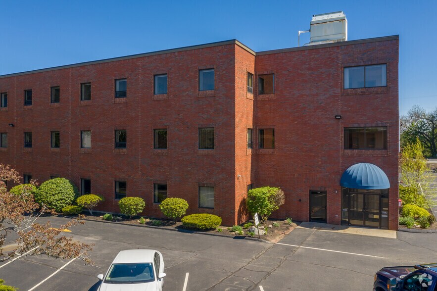 152 Sylvan St, Danvers, MA 01923 Office For Lease