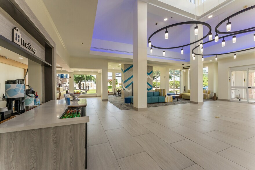 More Photos Of 4400 North Fwy, Fort Worth Hotel For Sale