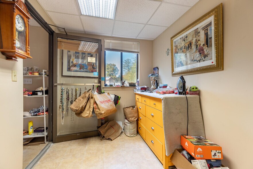 More Photos Of 414 Boston St, Topsfield Office For Sale