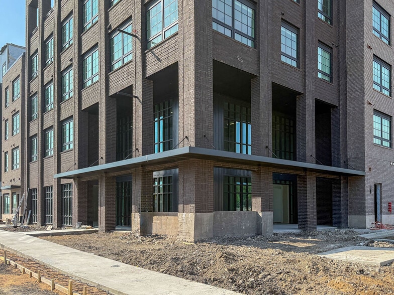 More Photos Of 403 E Koenig Ln, Austin Apartments For Lease