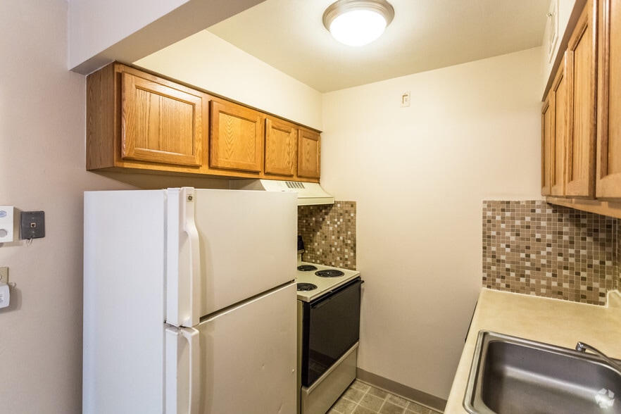 More Photos Of 1624 Northwinds Estates Dr, Saint Louis Apartments For Sale