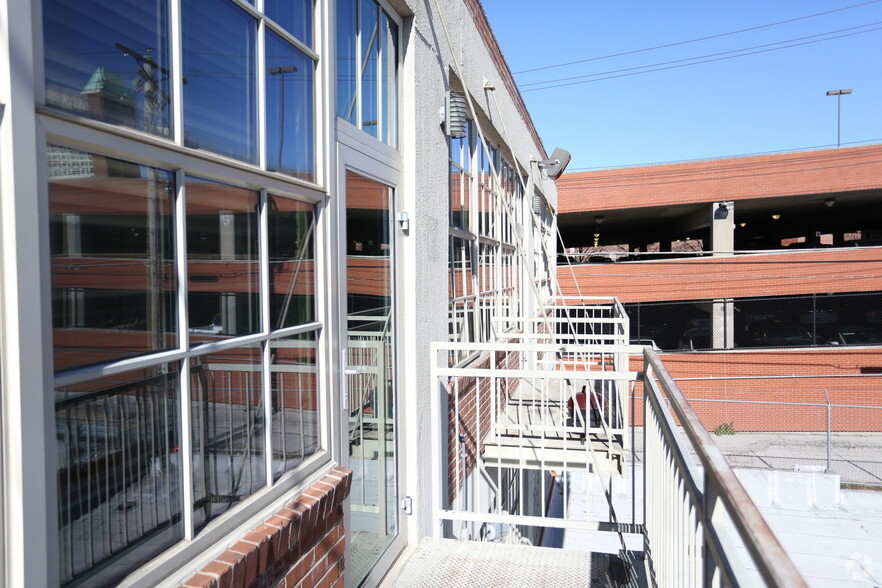 More Photos Of 24 S Spring Ave, Saint Louis Apartments For Sale