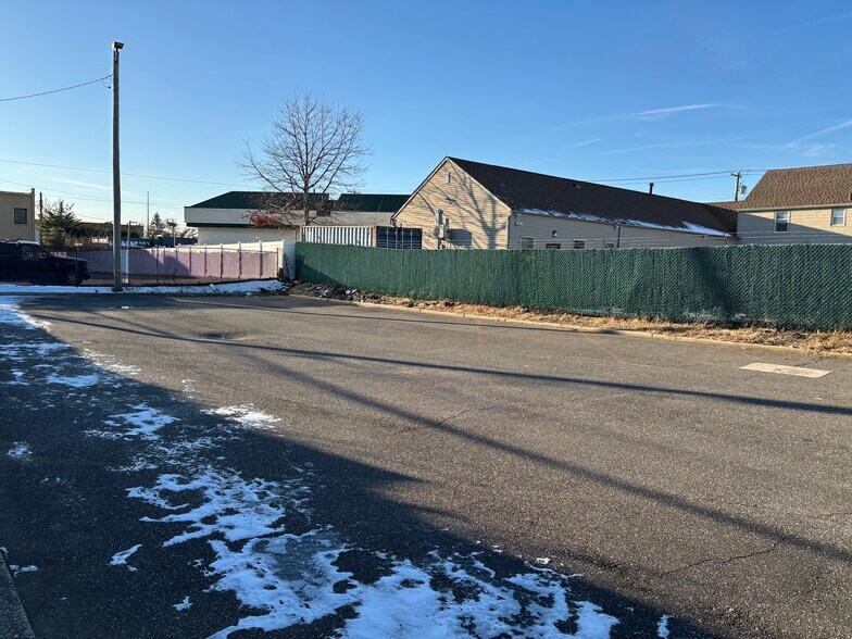 Primary Photo Of 22 Hempstead Tpke, Farmingdale Land For Lease