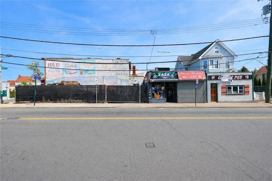 Primary Photo Of , Staten Island General Retail For Sale