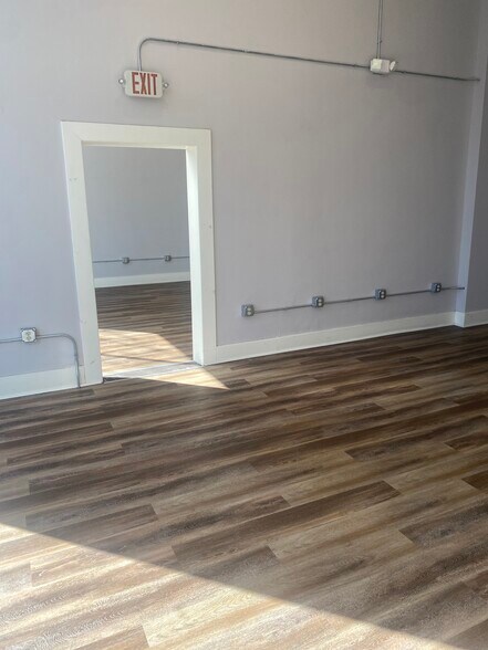 More Photos Of 201 N Wayne St, Piqua Storefront Retail Residential For Lease